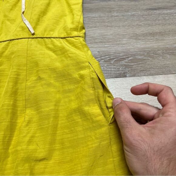 J. Crew Bright Yellow Sleeveless Dress W/ Pockets Size 6 US Silk Blend - Picture 5 of 8